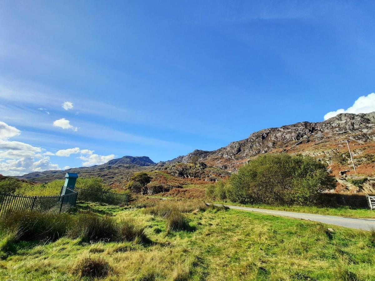 Bwthyn Ger Afon Riverplace Cottage Blaenau Ffestiniog Esterno foto