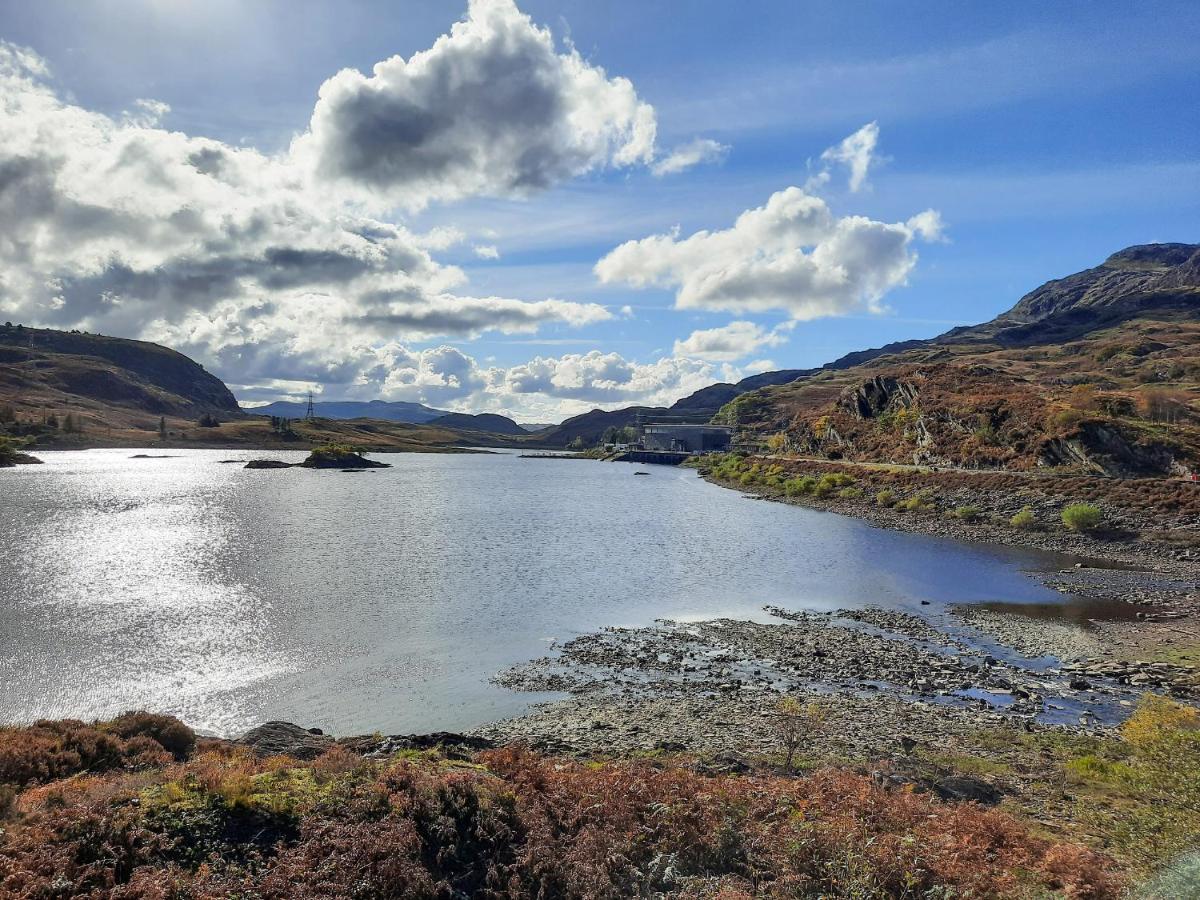 Bwthyn Ger Afon Riverplace Cottage Blaenau Ffestiniog Esterno foto
