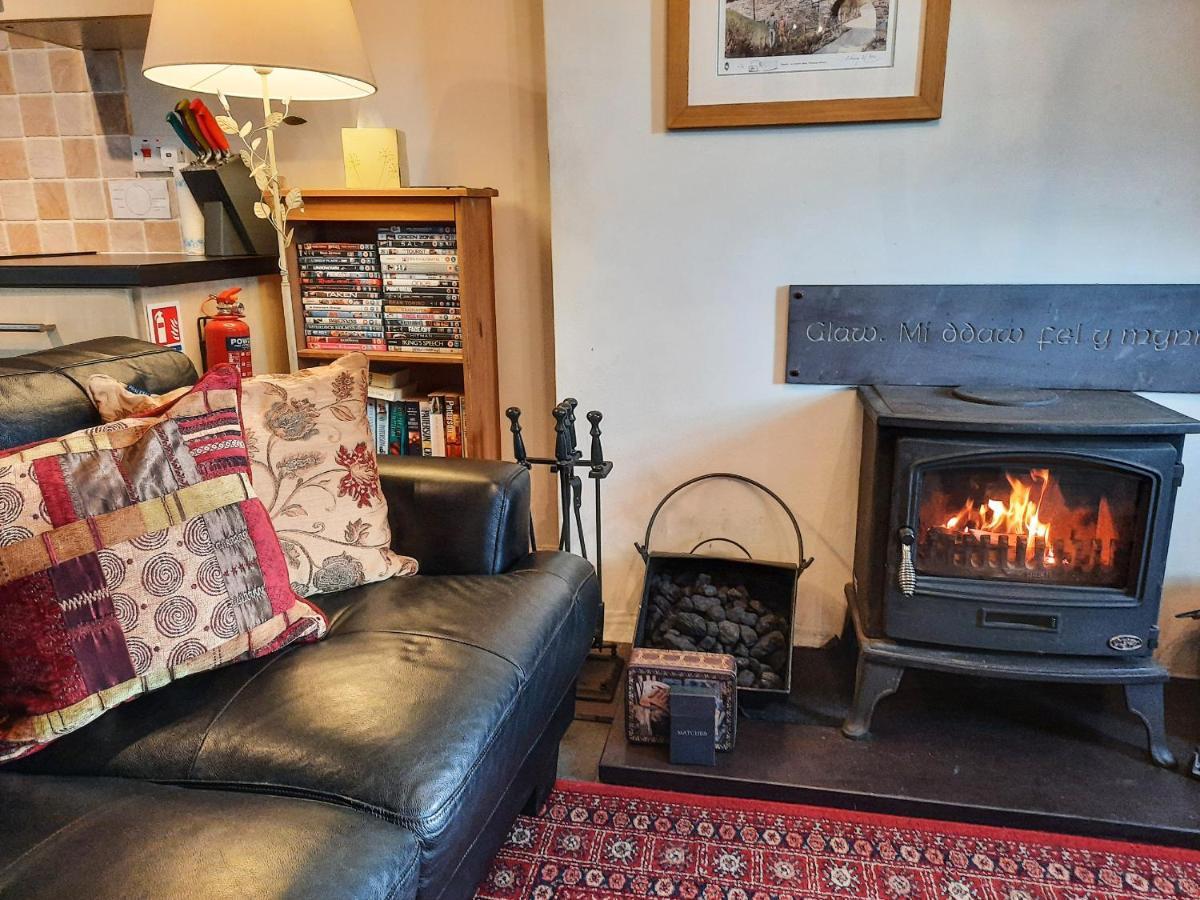 Bwthyn Ger Afon Riverplace Cottage Blaenau Ffestiniog Esterno foto