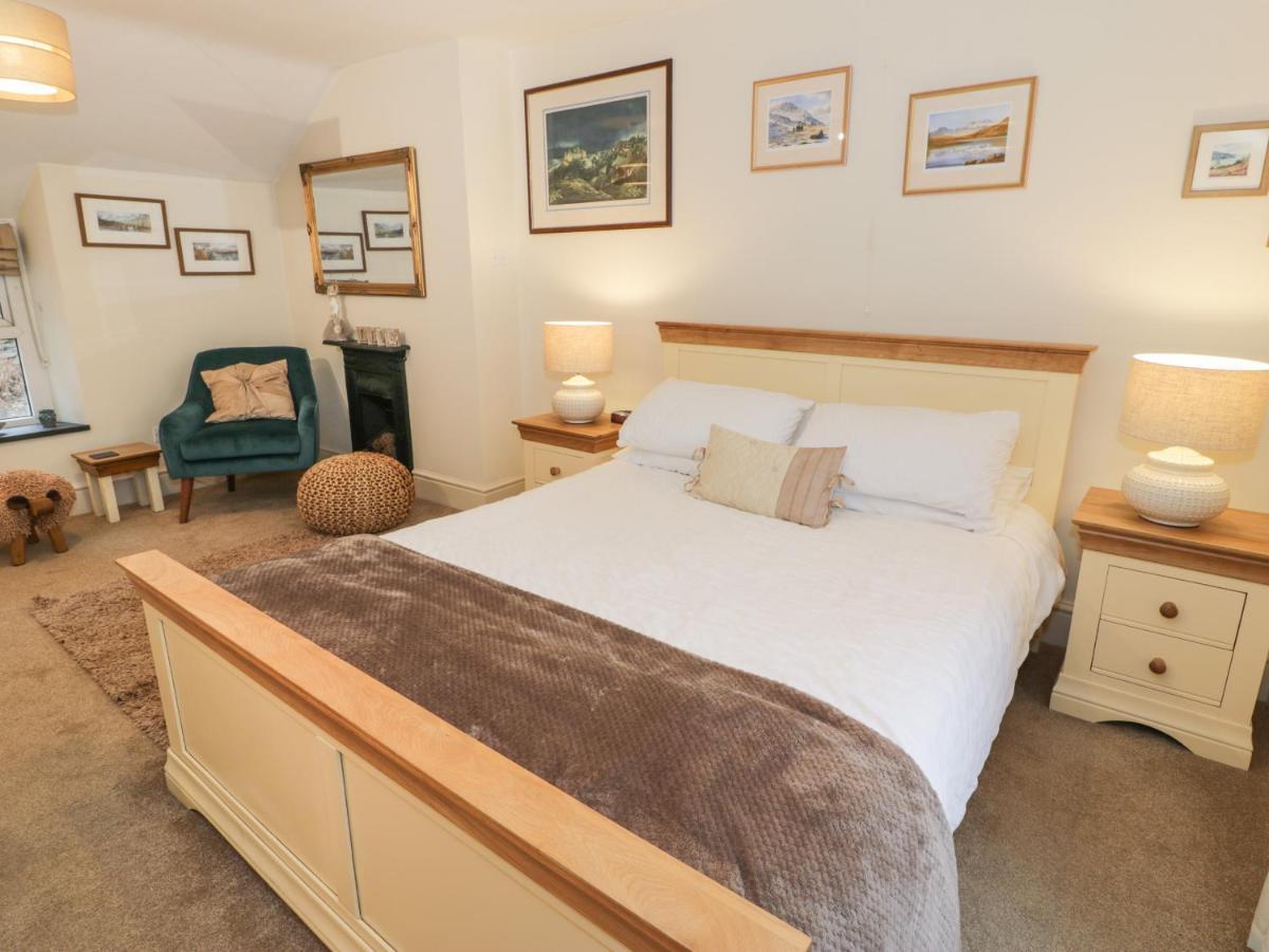 Bwthyn Ger Afon Riverplace Cottage Blaenau Ffestiniog Esterno foto